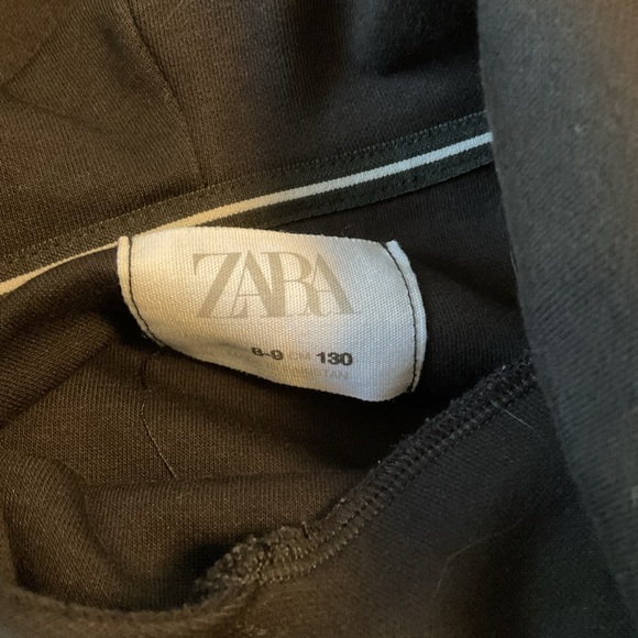 Zara Black hoodie with Label Detail - Picture 3 of 4